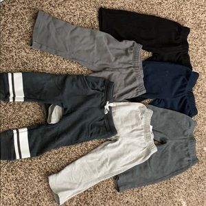 Bundle of 6 Cotton & Fleece active wear bottoms.